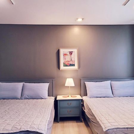 Picasso Guesthouse มกโพ ภายนอก รูปภาพ
