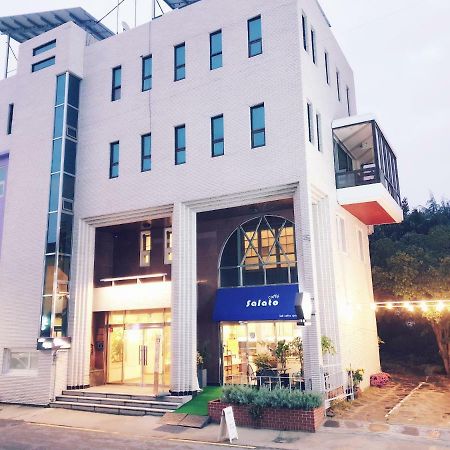 Picasso Guesthouse มกโพ ภายนอก รูปภาพ