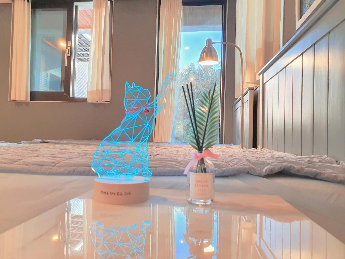 Picasso Guesthouse มกโพ ภายนอก รูปภาพ