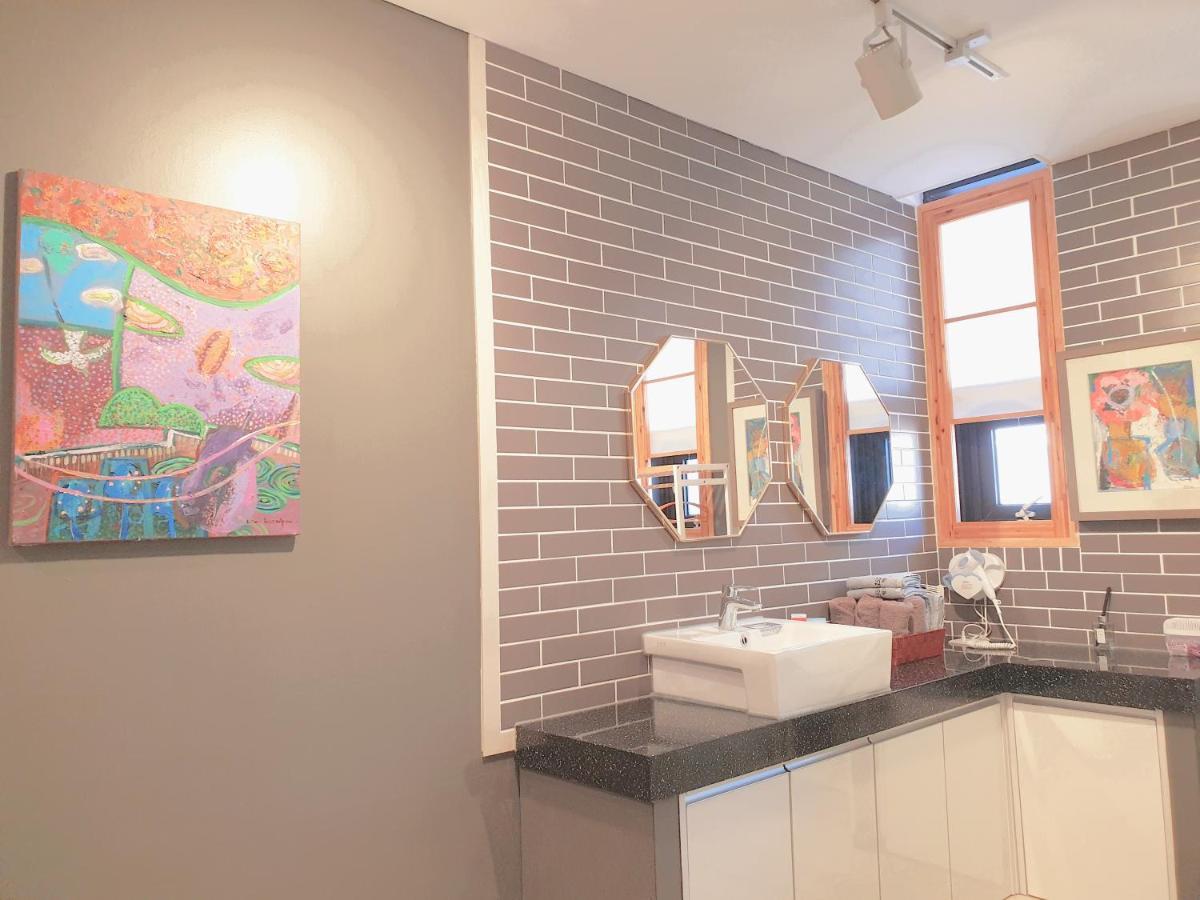 Picasso Guesthouse มกโพ ภายนอก รูปภาพ