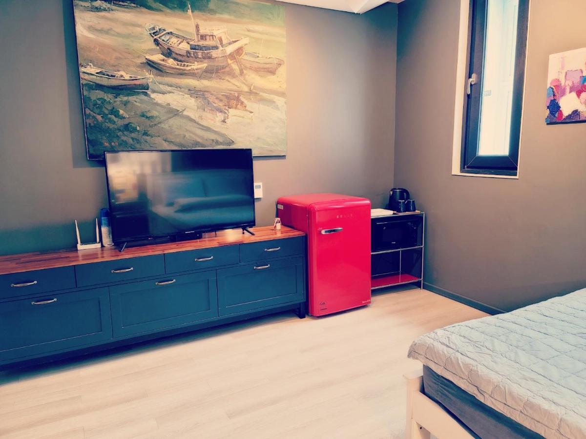 Picasso Guesthouse มกโพ ภายนอก รูปภาพ
