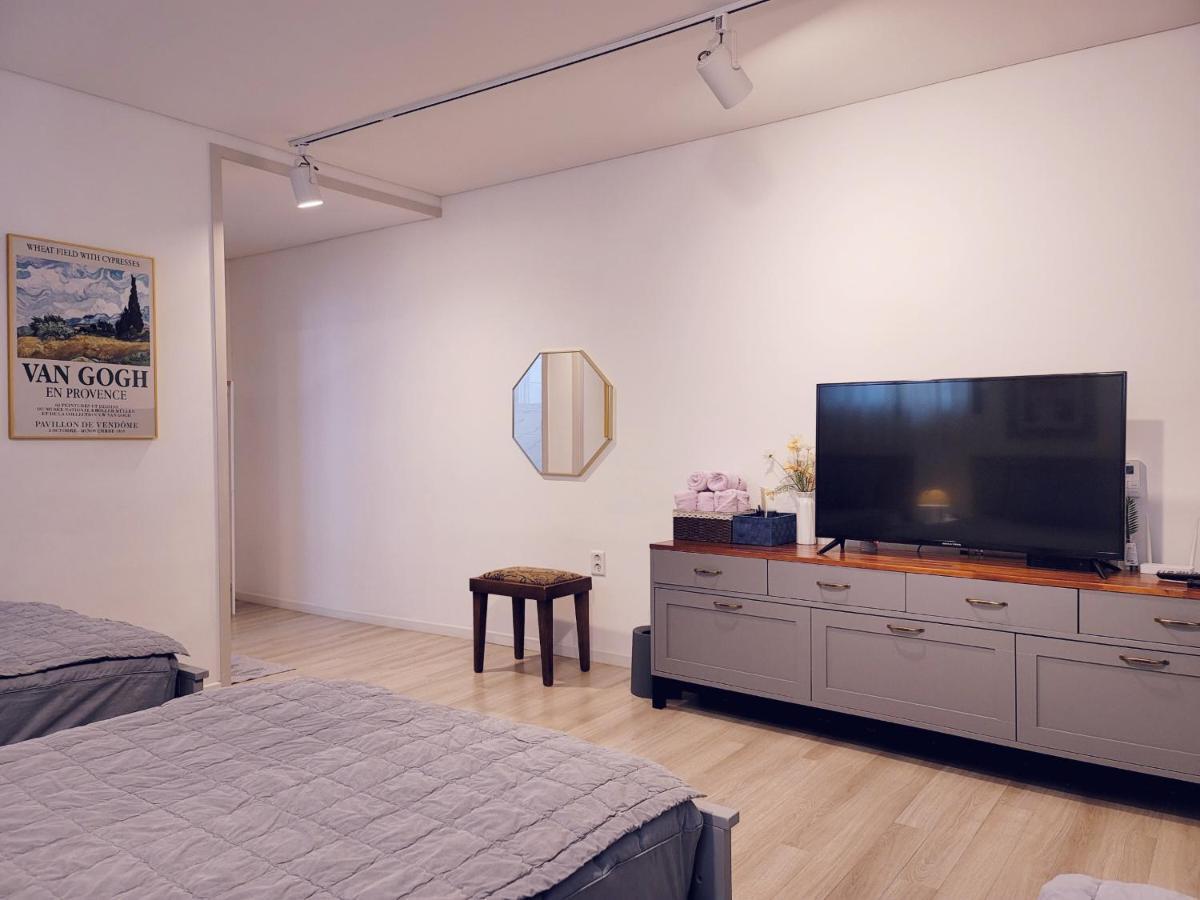 Picasso Guesthouse มกโพ ภายนอก รูปภาพ
